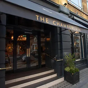 The Chamberlain **** London